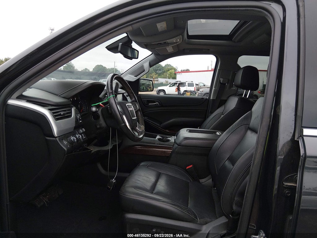 2020 GMC Yukon XL 4WD SLT photo 5