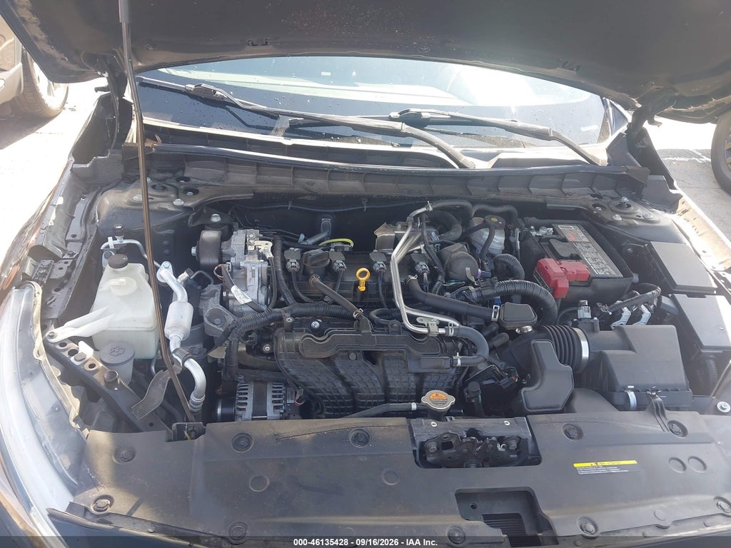 2022 Nissan Altima SR FWD photo 10