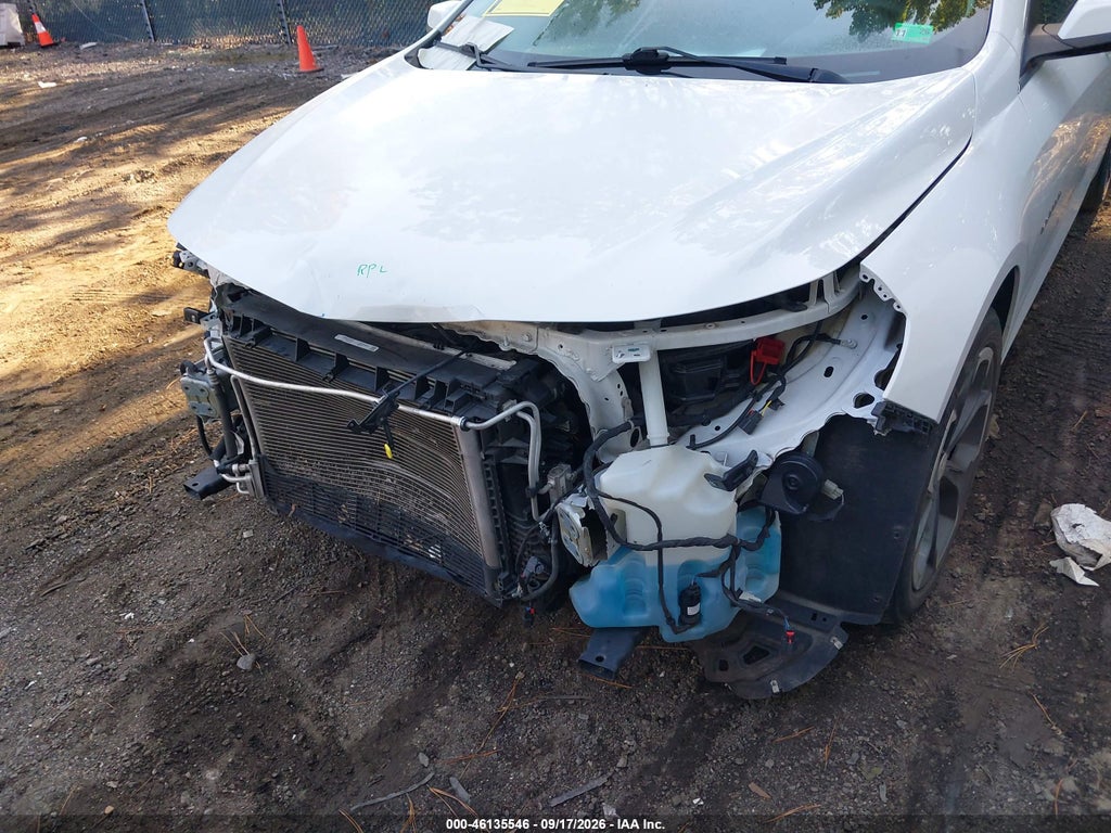 2022 Chevrolet Malibu FWD LT photo 6