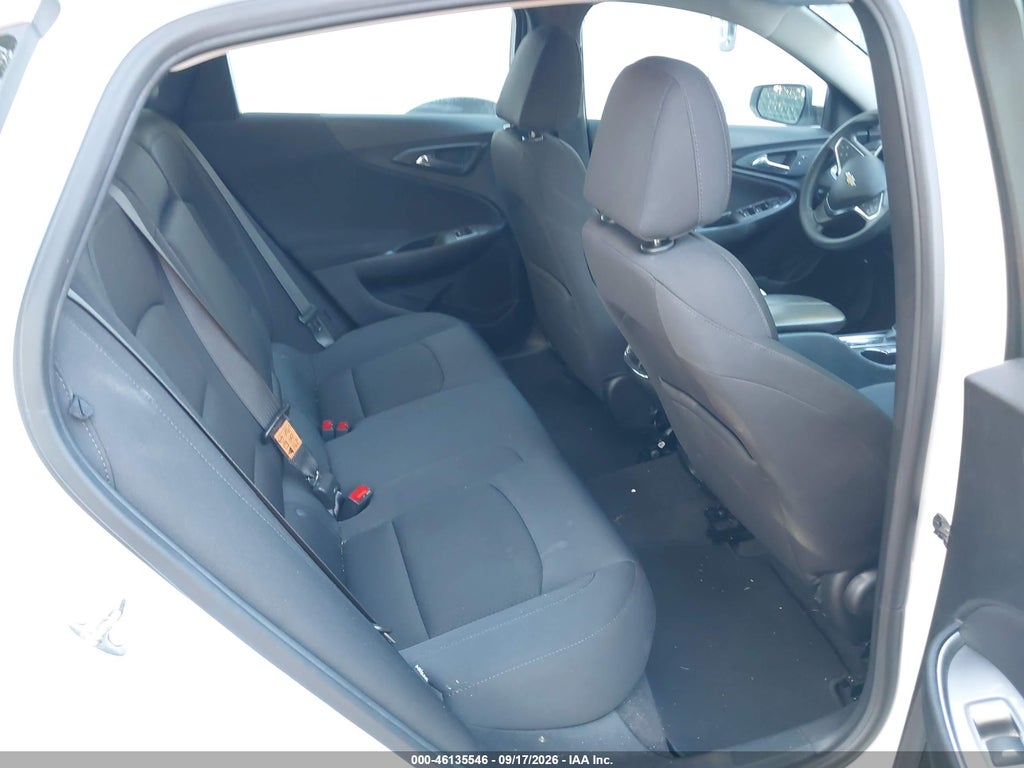 2022 Chevrolet Malibu FWD LT photo 8