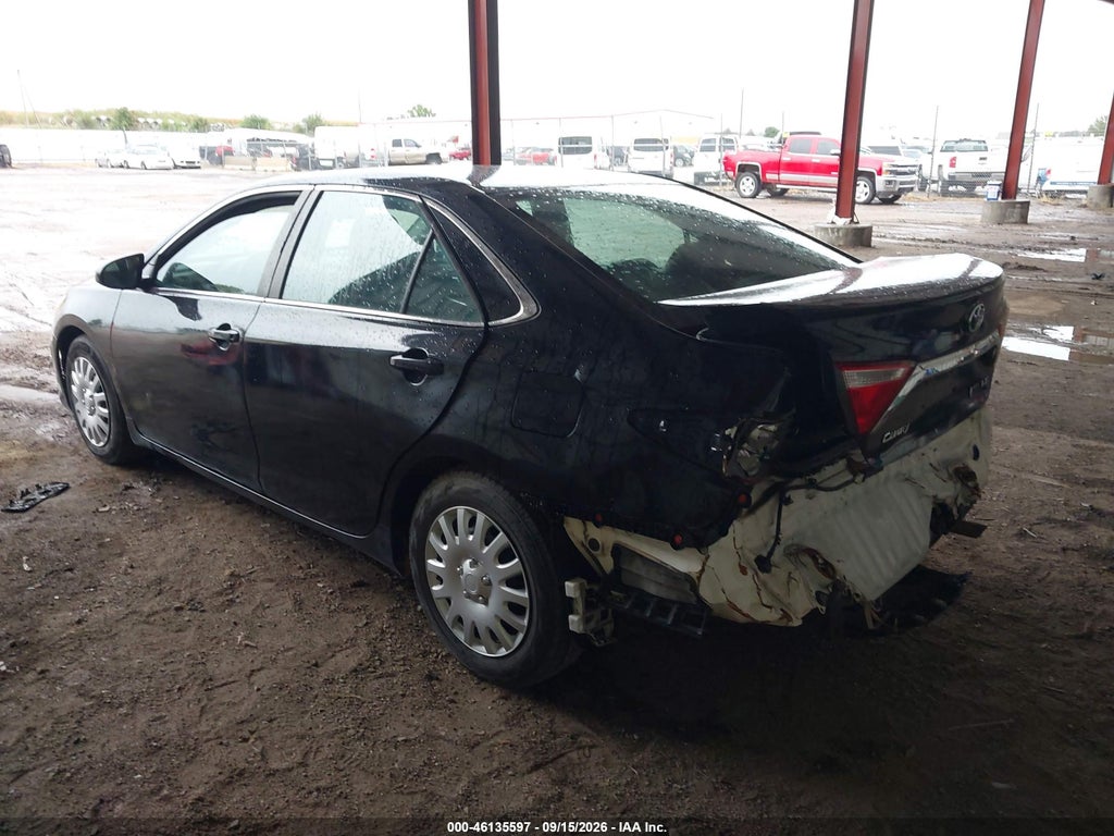 2015 Toyota Camry Hybrid LE photo 3