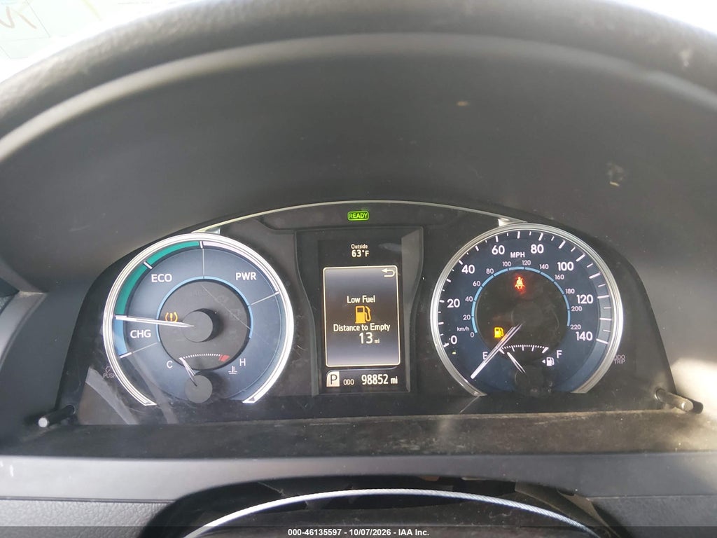 2015 Toyota Camry Hybrid LE photo 7