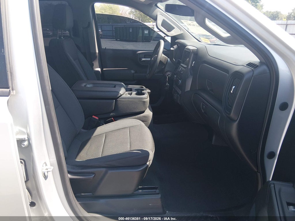 2021 Chevrolet Silverado 1500 4WD Short BED Custom photo 5