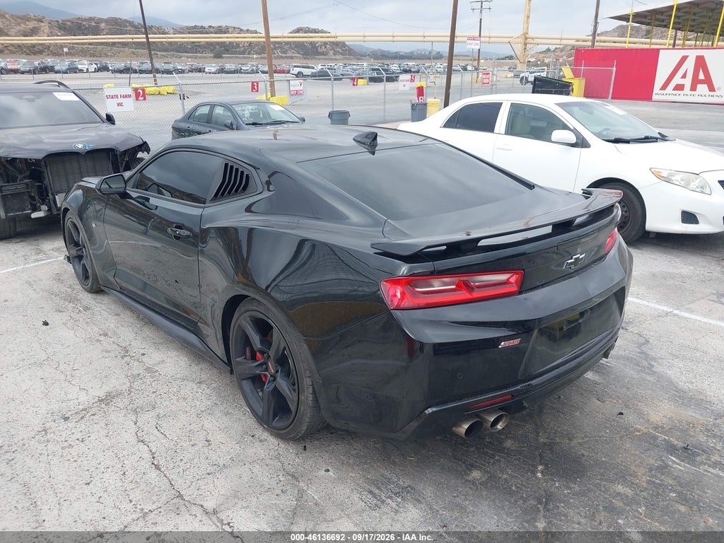 2016 Chevrolet Camaro 2SS photo 3