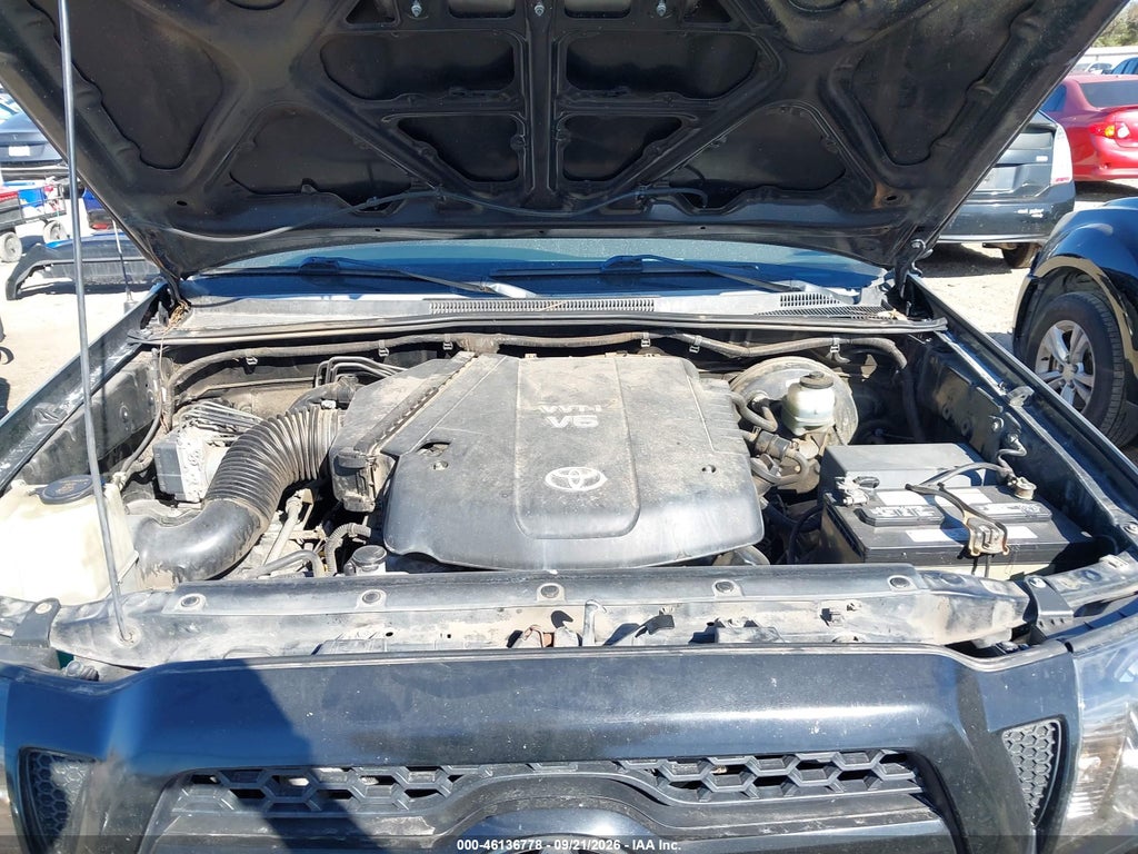 2011 Toyota Tacoma Prerunner V6 photo 10