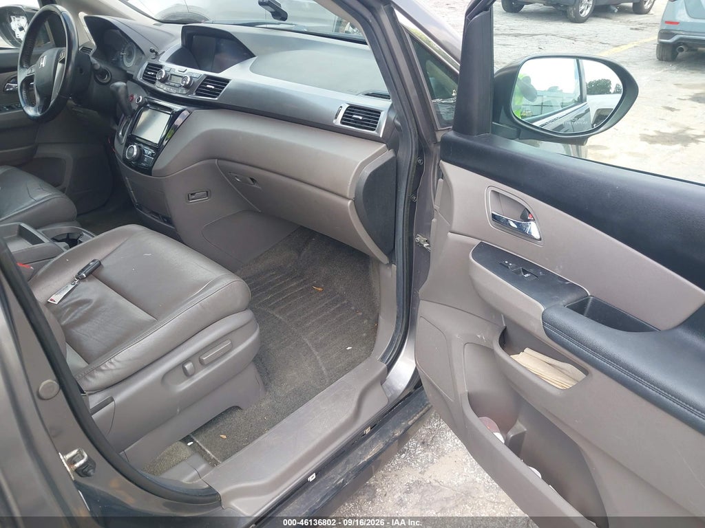 2014 Honda Odyssey EX-L photo 5