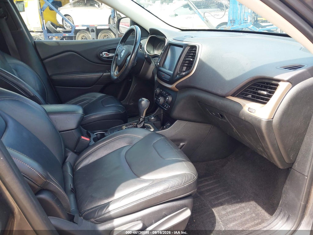 2015 Jeep Cherokee Limited photo 5