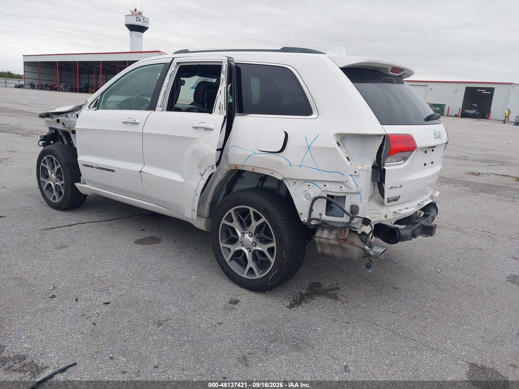 2019 Jeep Grand Cherokee Overland 4X4 photo 3