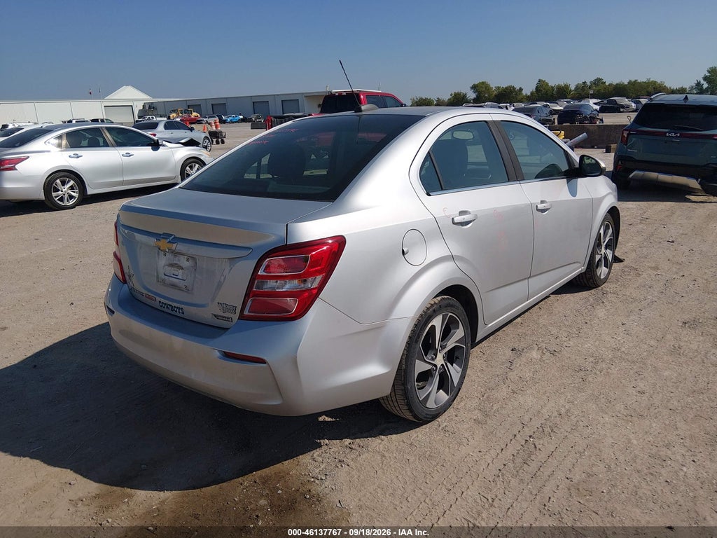 2018 Chevrolet Sonic Premier Auto photo 4