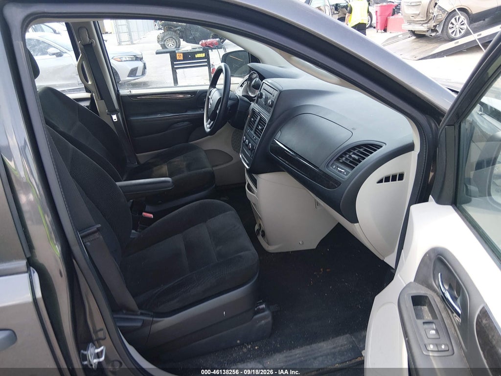 2016 Dodge Grand Caravan American Value PKG photo 5