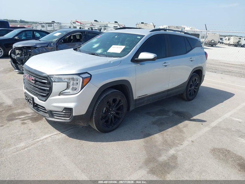 2022 GMC Terrain AWD SLE photo 2