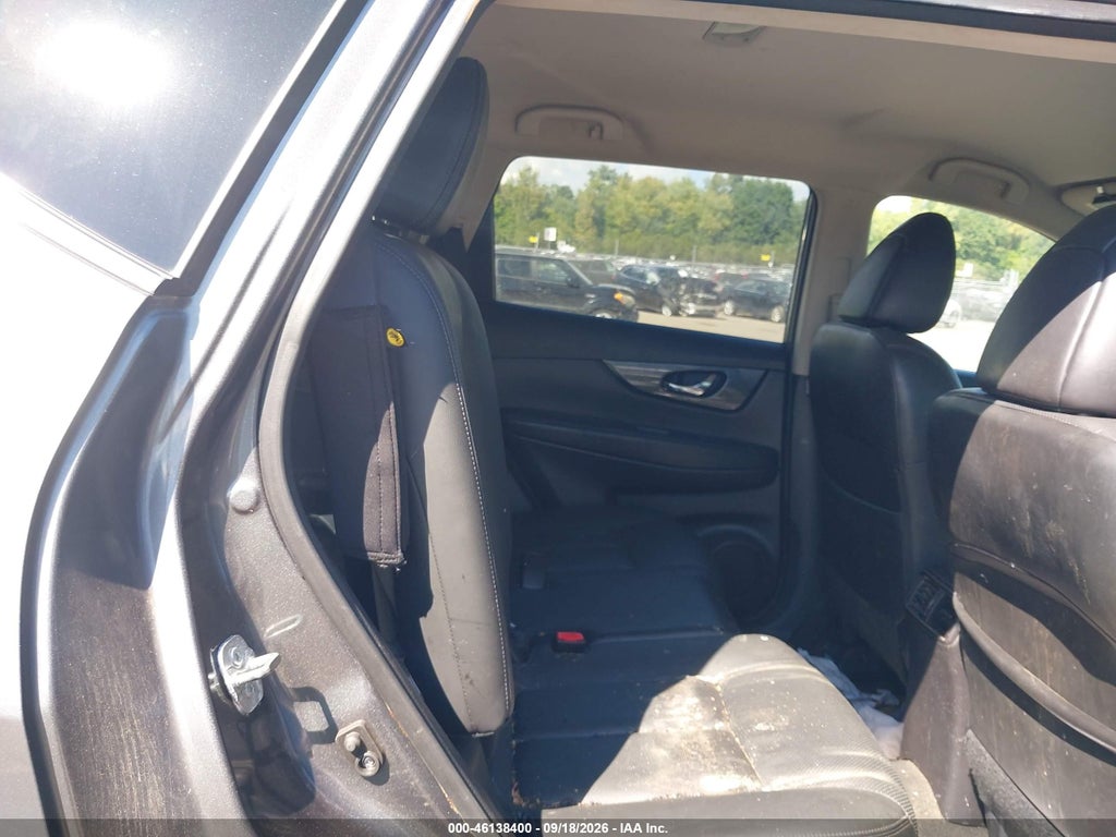 2015 Nissan Rogue SL photo 8