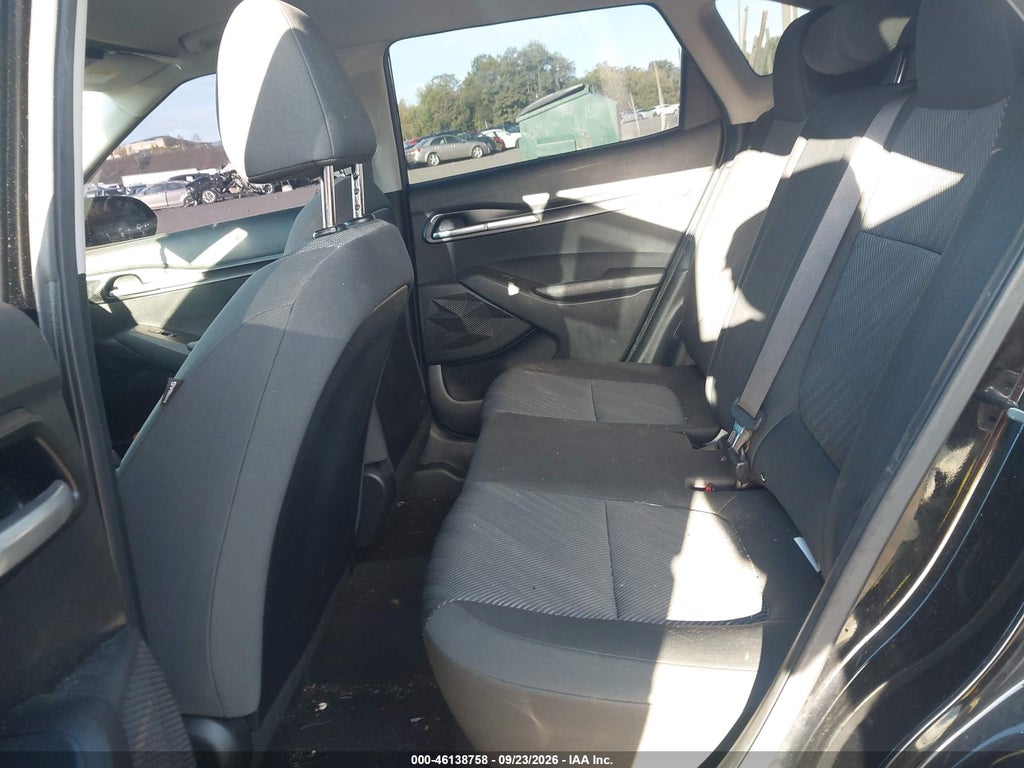 2023 Kia Seltos LX photo 8