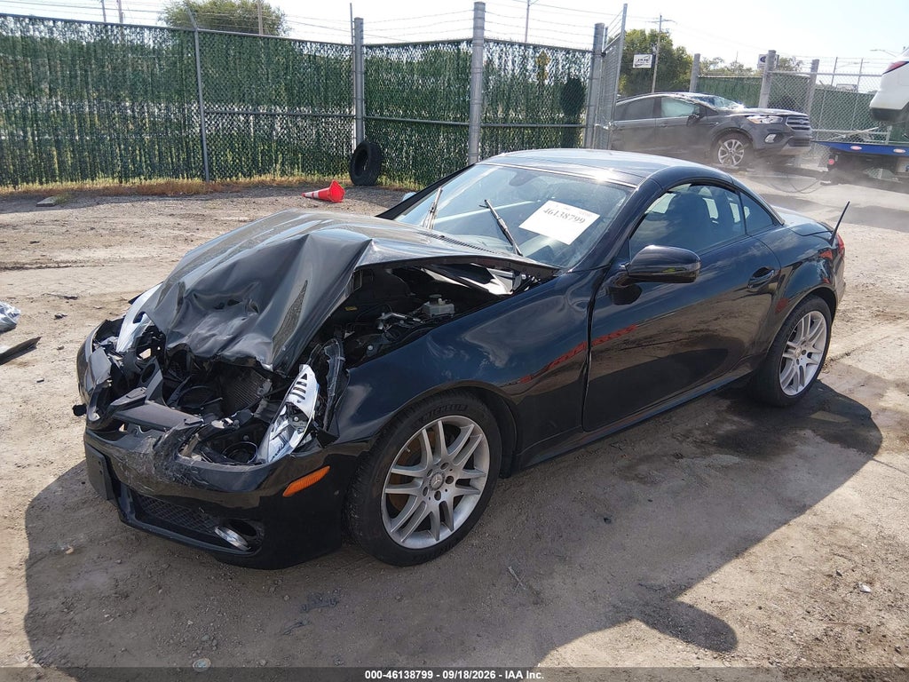 2009 Mercedes-Benz SLK 300 photo 2