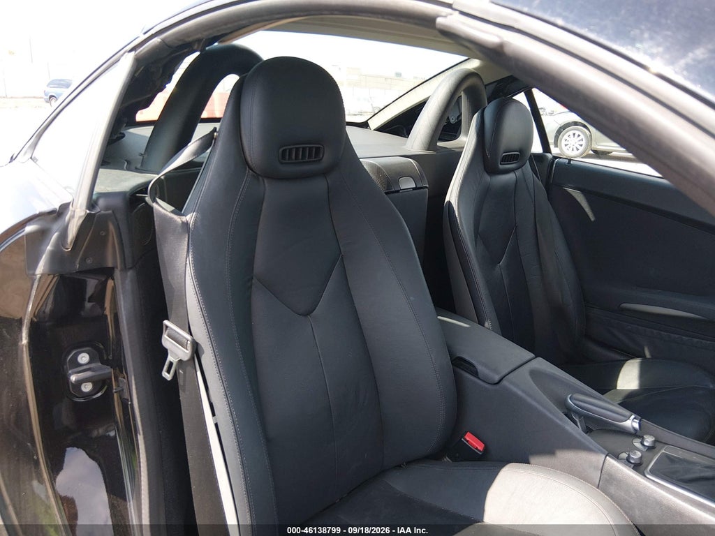 2009 Mercedes-Benz SLK 300 photo 8