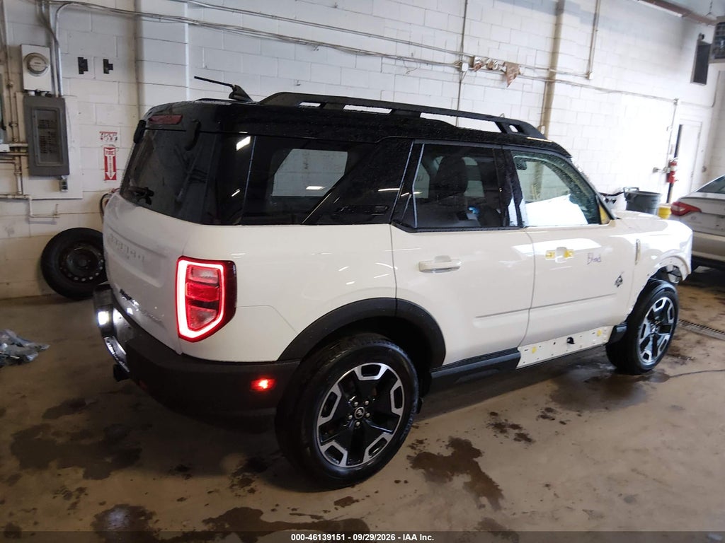 2022 Ford Bronco Sport Outer Banks photo 4