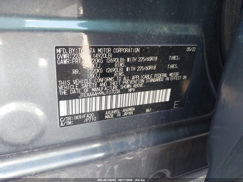 2022 Toyota Venza LE photo 9