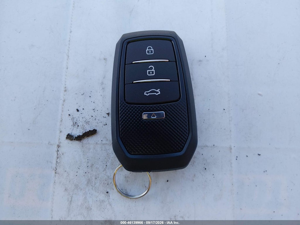 2014 Toyota Prius Four photo 11