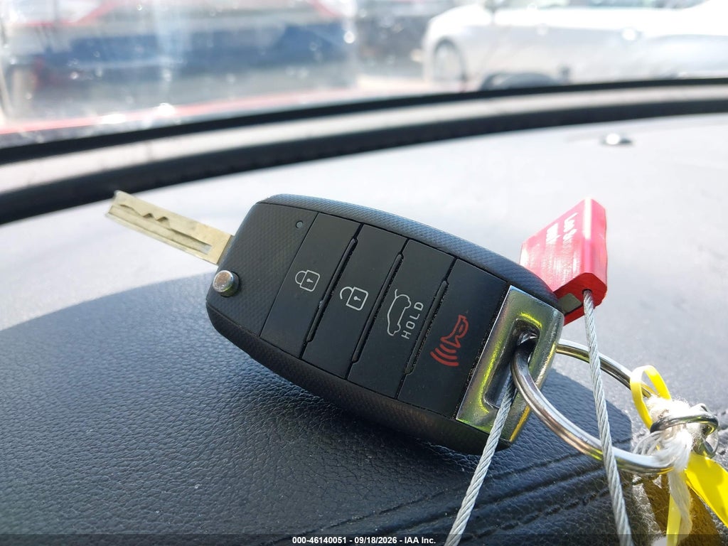 2017 Kia Sorento 3.3L LX photo 11
