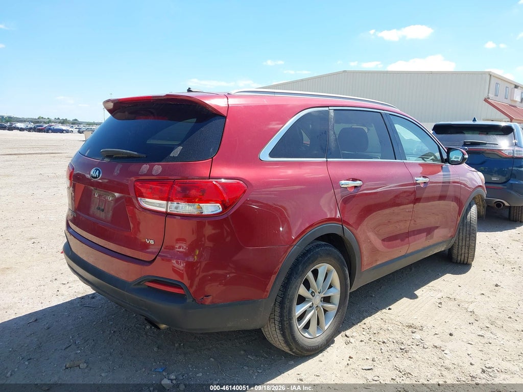 2017 Kia Sorento 3.3L LX photo 4
