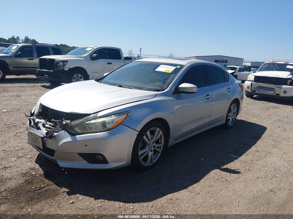 2017 Nissan Altima 3.5 SL photo 2