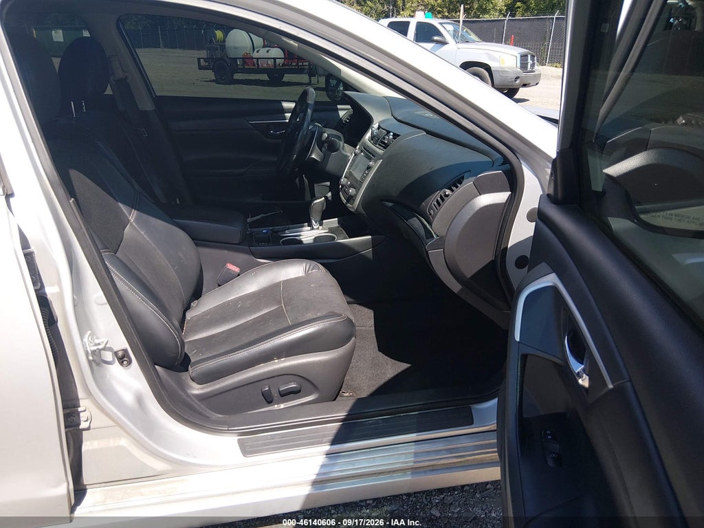 2017 Nissan Altima 3.5 SL photo 5