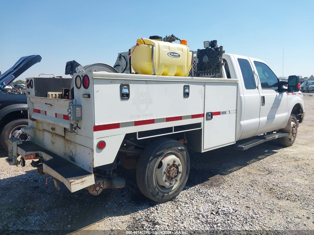 2016 Ford F-350 XL photo 4