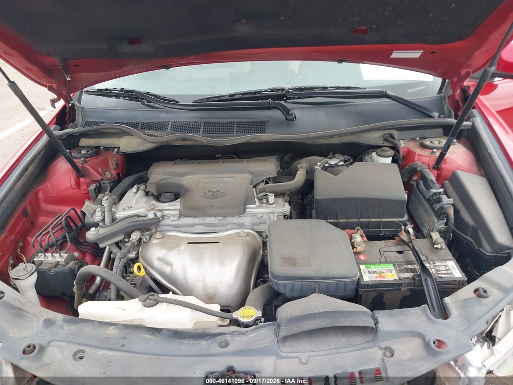 2012 Toyota Camry LE photo 10