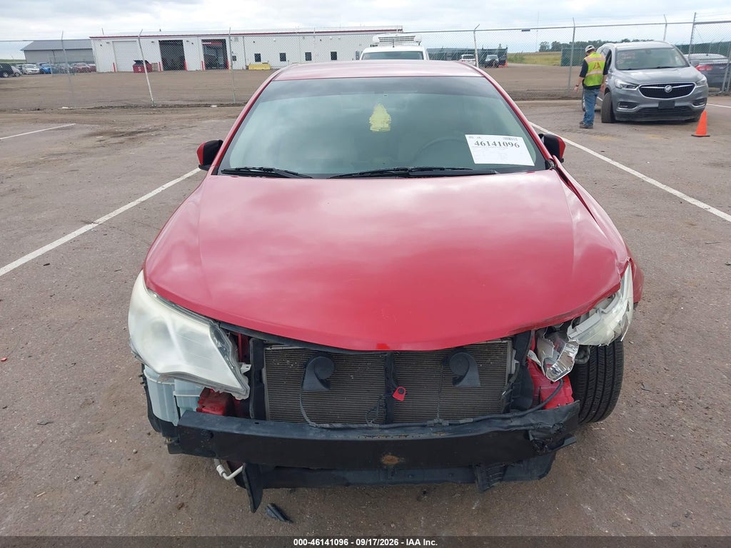 2012 Toyota Camry LE photo 6