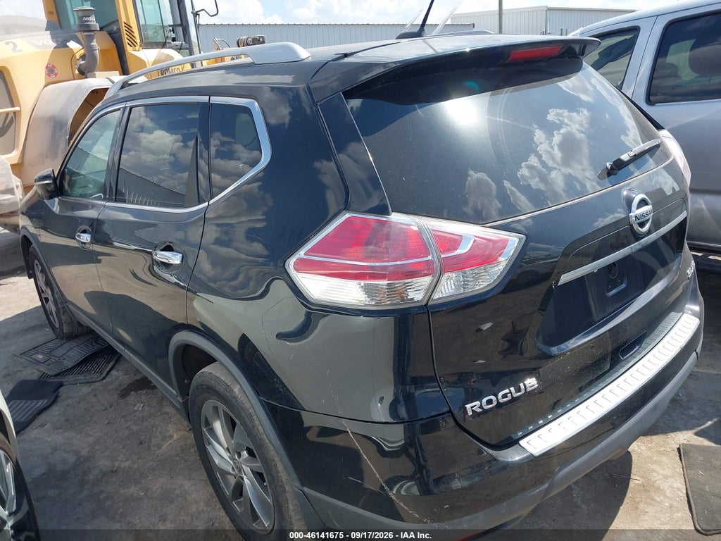 2015 Nissan Rogue SL photo 3
