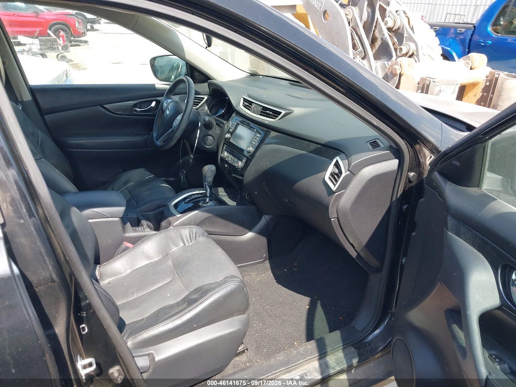 2015 Nissan Rogue SL photo 5