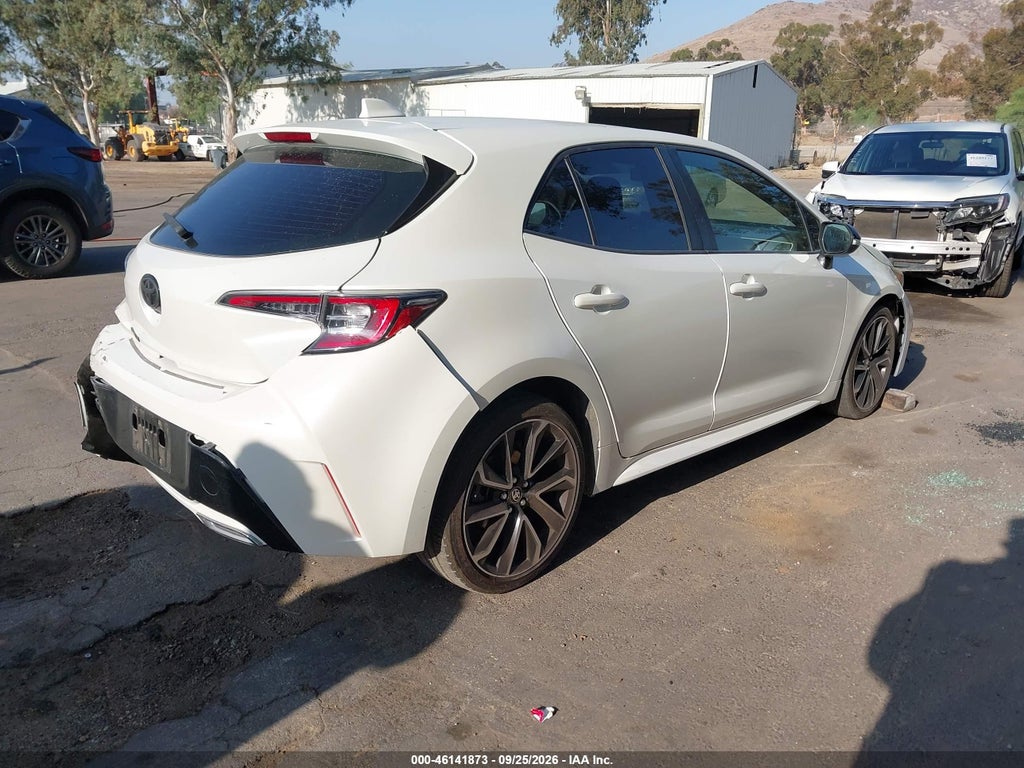 2019 Toyota Corolla XSE photo 4