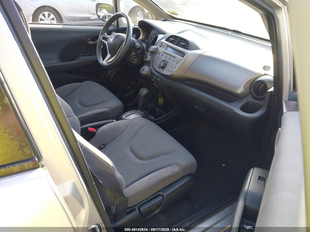 2013 Honda Fit photo 5