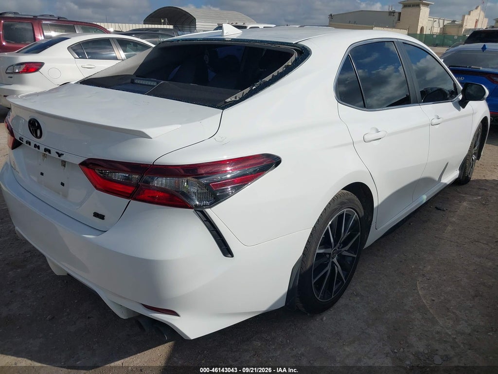 2023 Toyota Camry SE photo 4