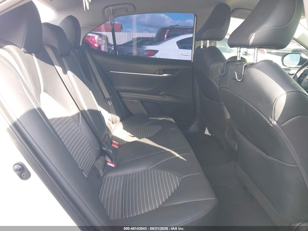 2023 Toyota Camry SE photo 8