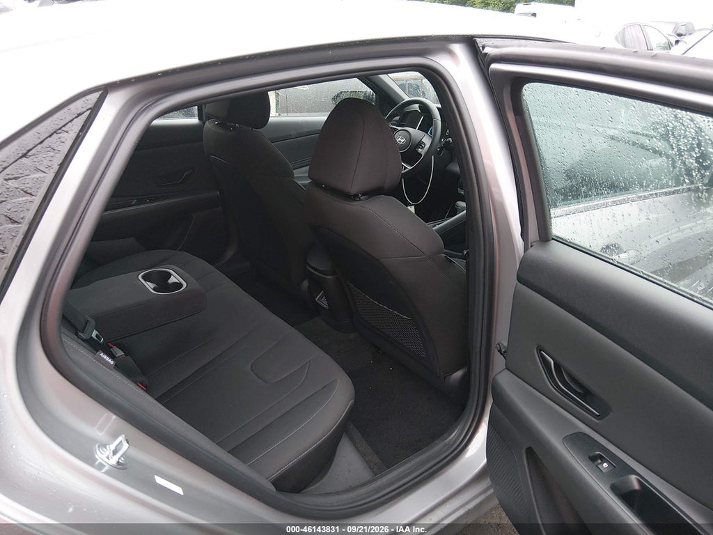 2026 Hyundai Elantra SEL Sport Premium photo 8