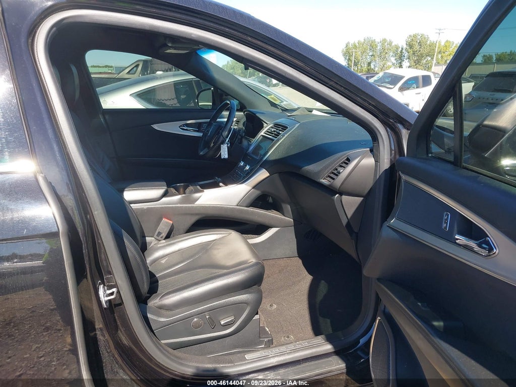 2020 Lincoln Nautilus photo 5