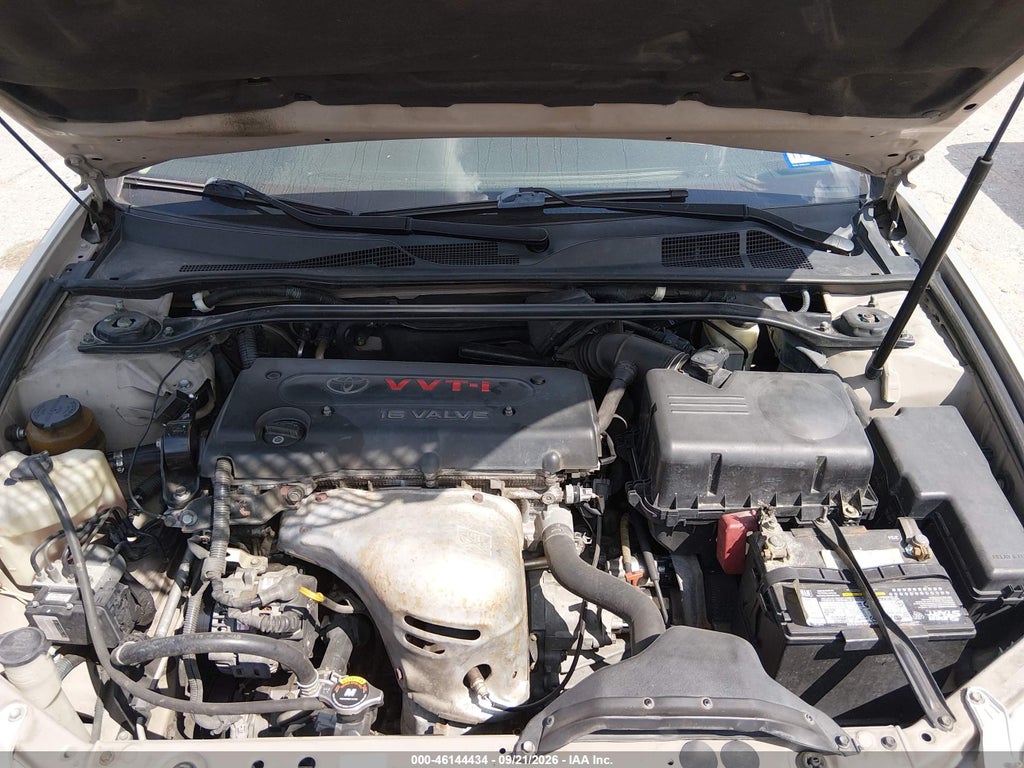 2005 Toyota Camry SE photo 10