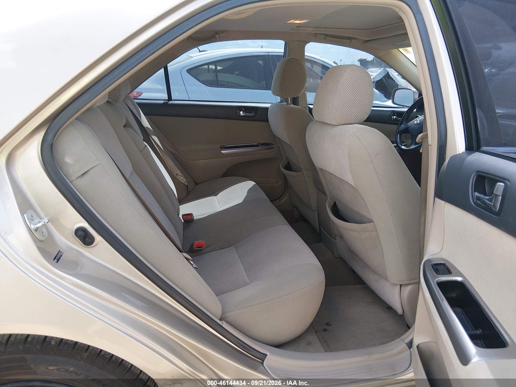 2005 Toyota Camry SE photo 8