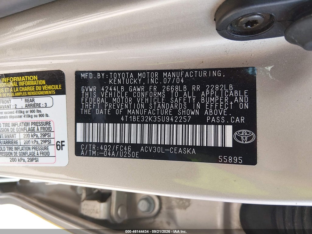 2005 Toyota Camry SE photo 9