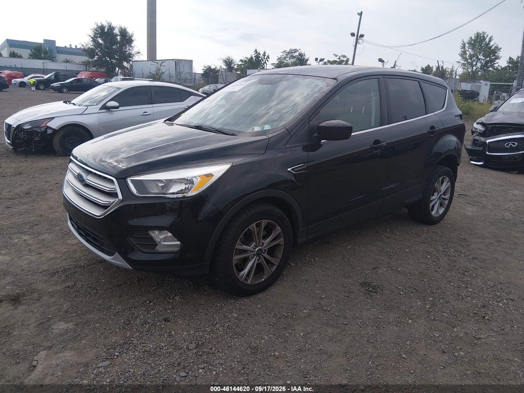 2019 Ford Escape SE photo 2