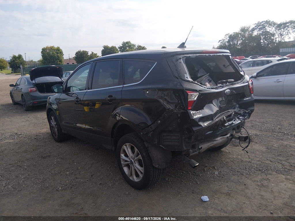 2019 Ford Escape SE photo 3