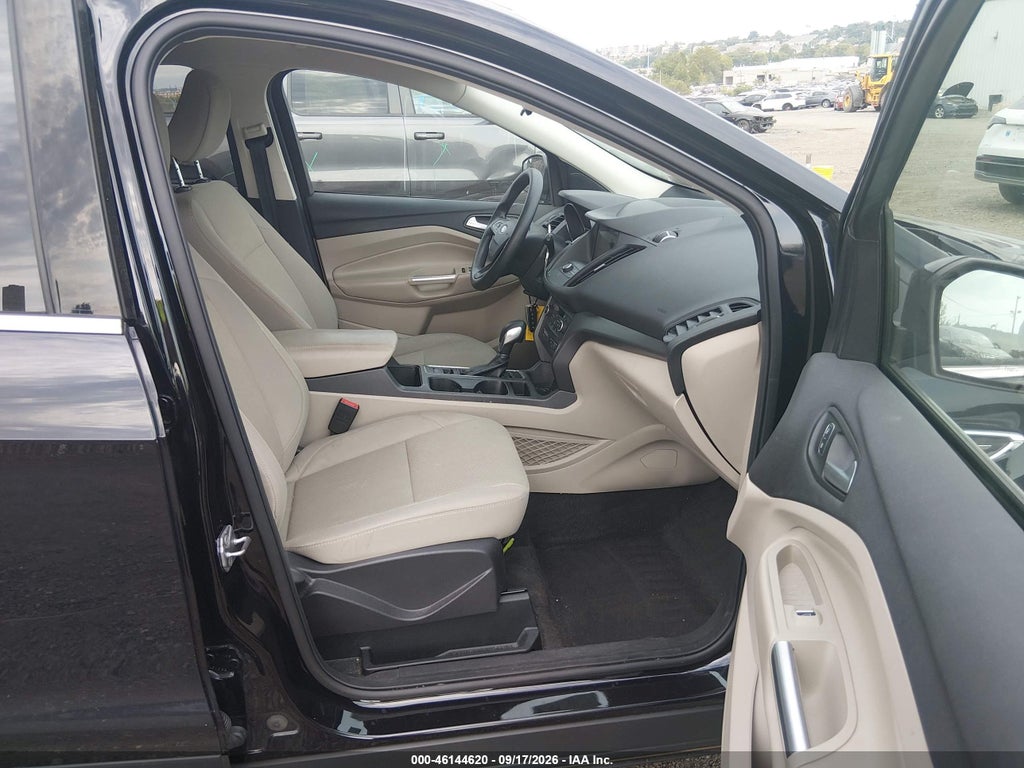 2019 Ford Escape SE photo 5