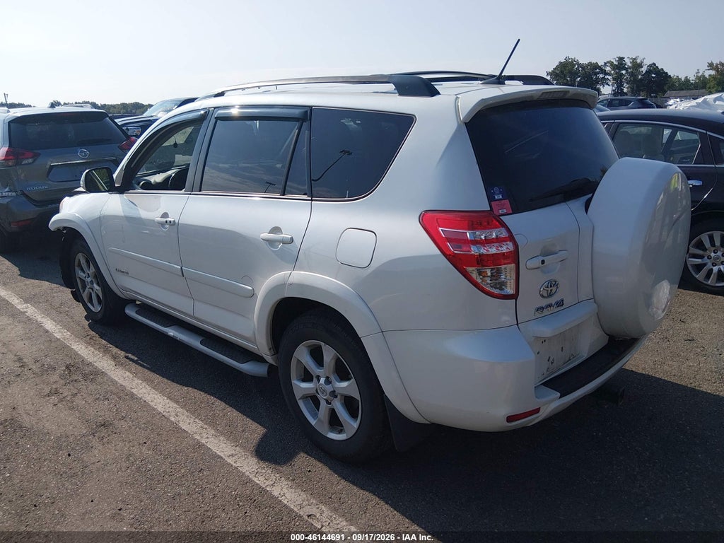 2011 Toyota RAV4 Limited V6 photo 3