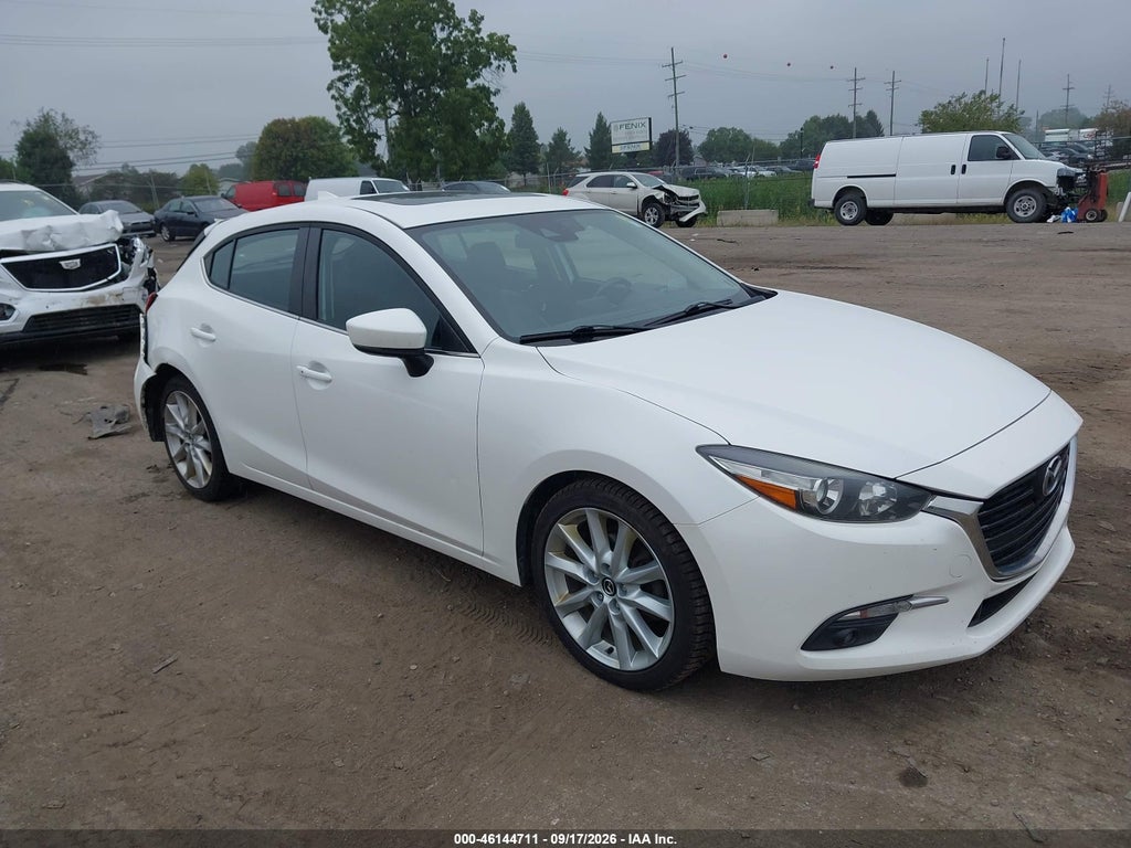 2017 Mazda MAZDA3 Grand Touring photo 1