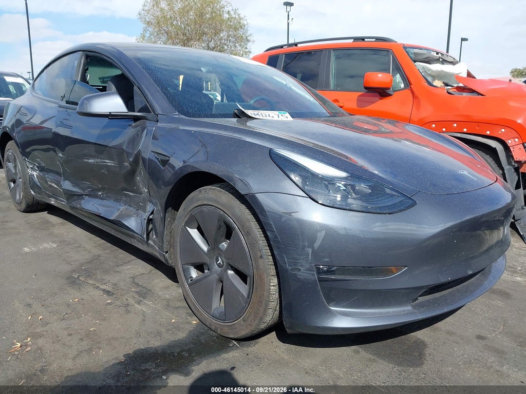 TESLA MODEL 3 2023