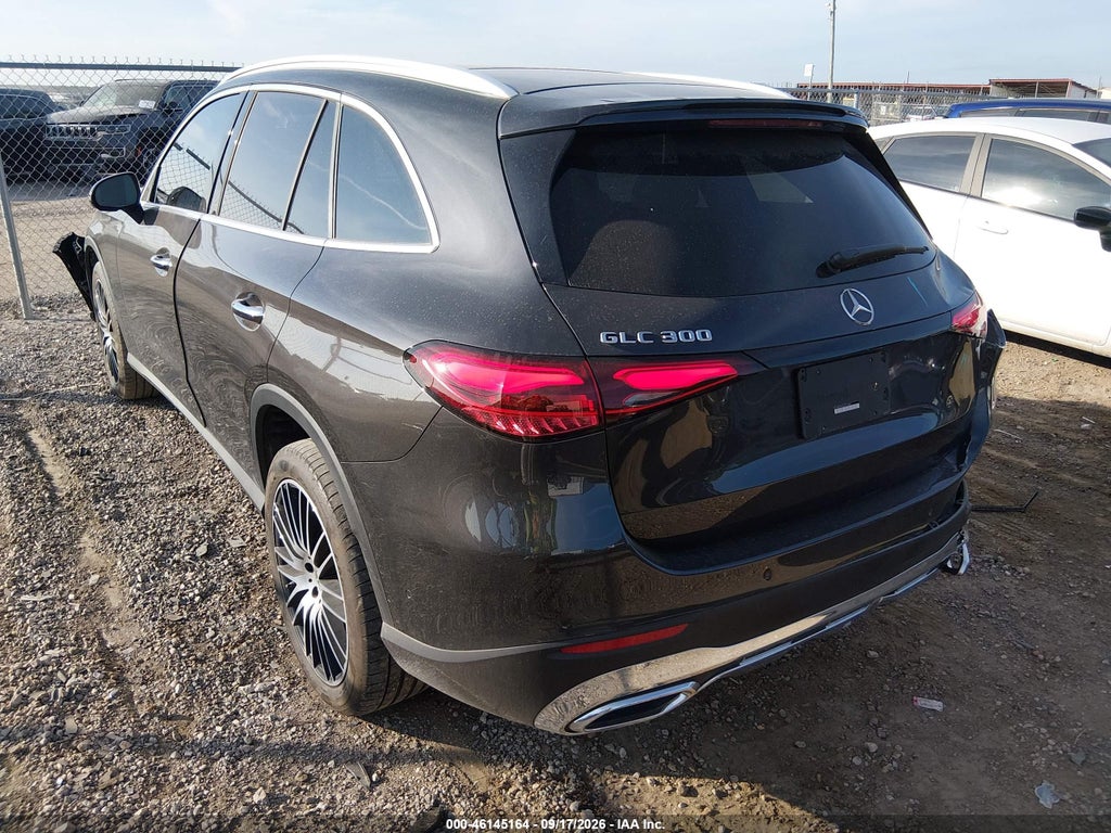 2025 Mercedes-Benz GLC 300 SUV photo 3