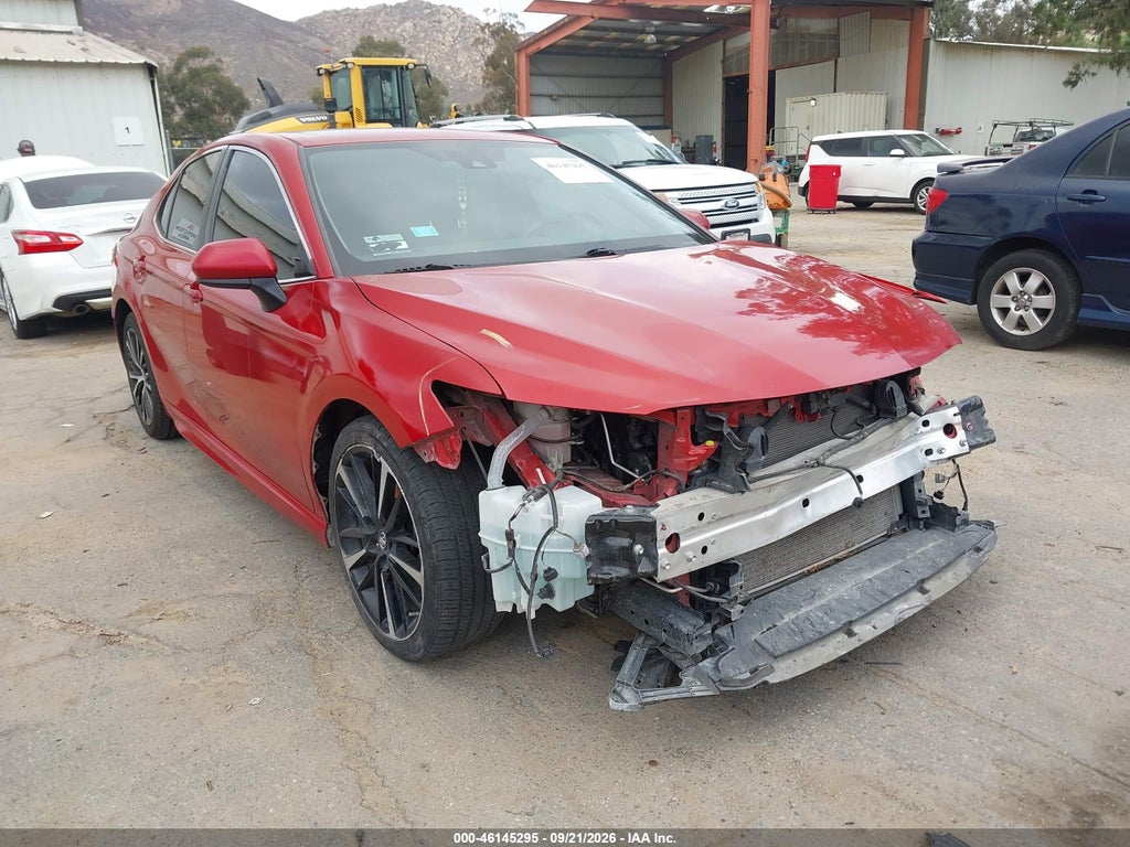 TOYOTA CAMRY 2020