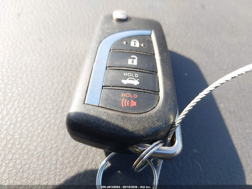 2021 Toyota Camry SE photo 11