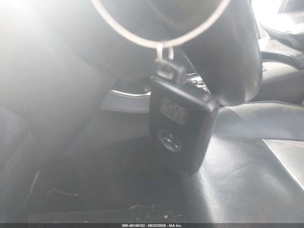 2018 Toyota Avalon XLE photo 11